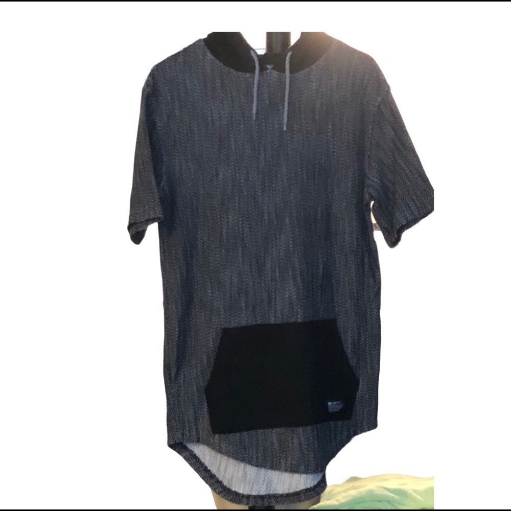 Short sleeve long length hoodie. Size medium.